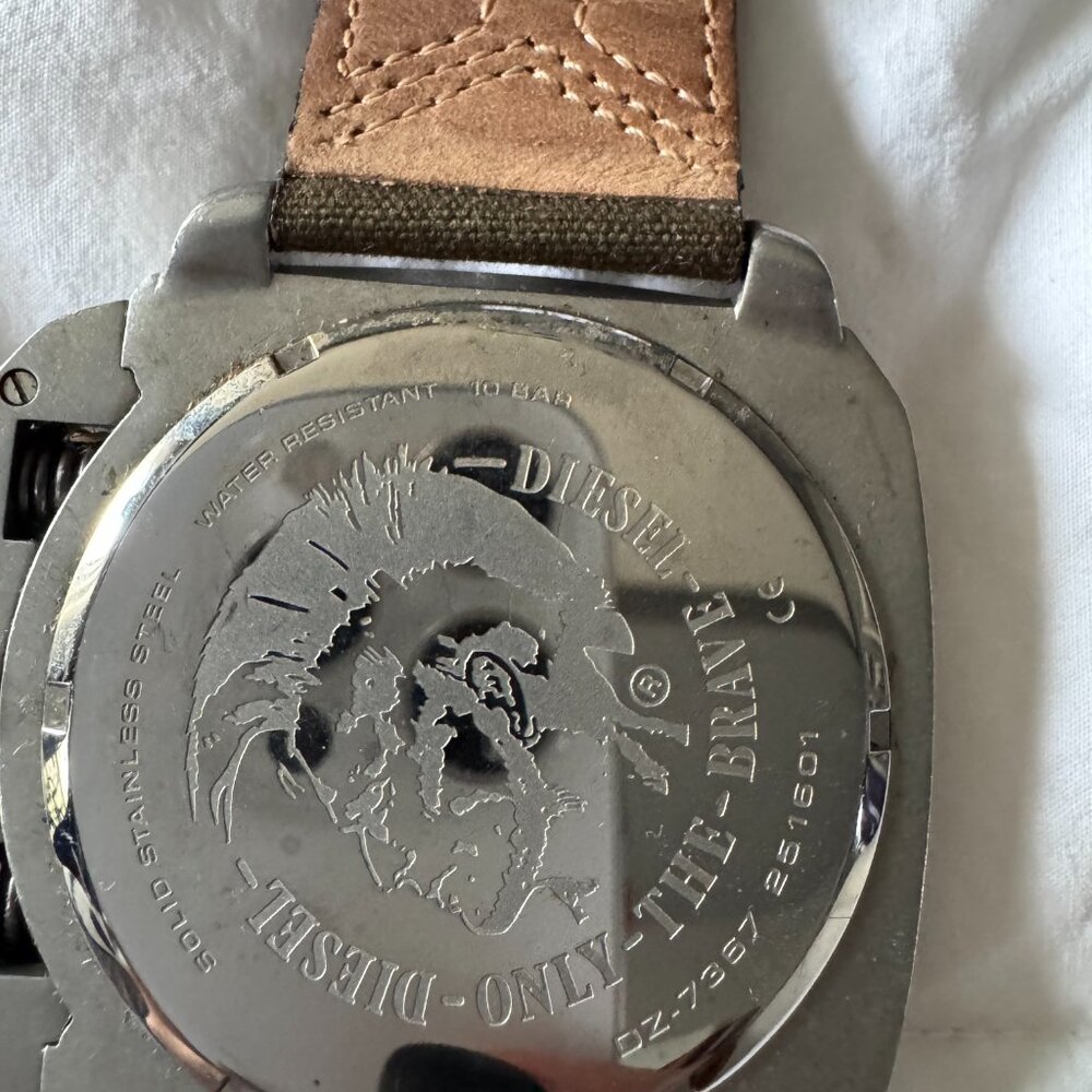 Designer Watch - Picture 4 of 4